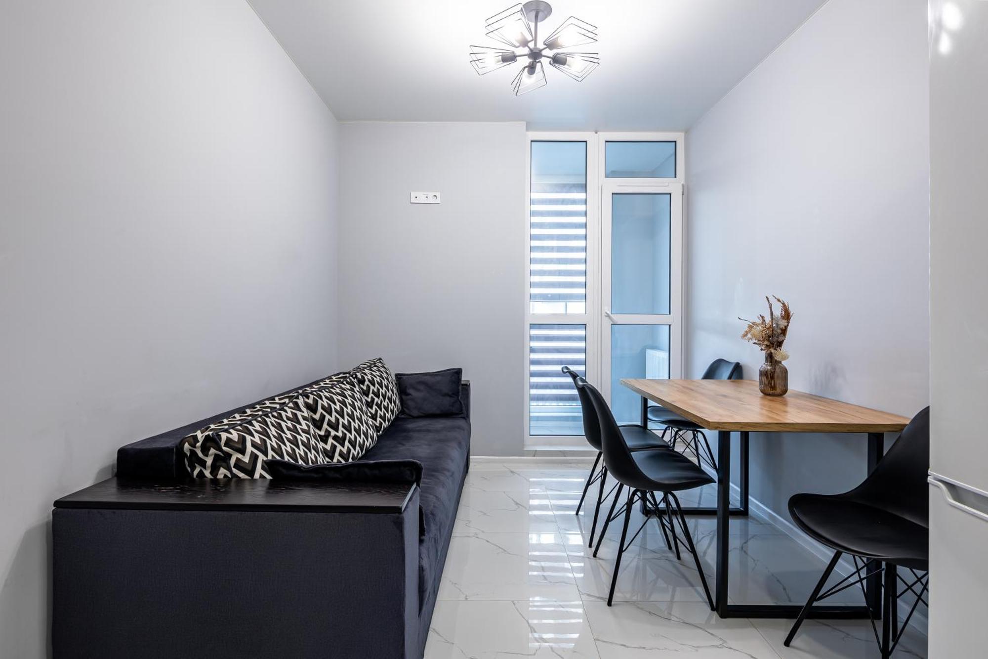 Avalon Time Apartment Лвив Екстериор снимка