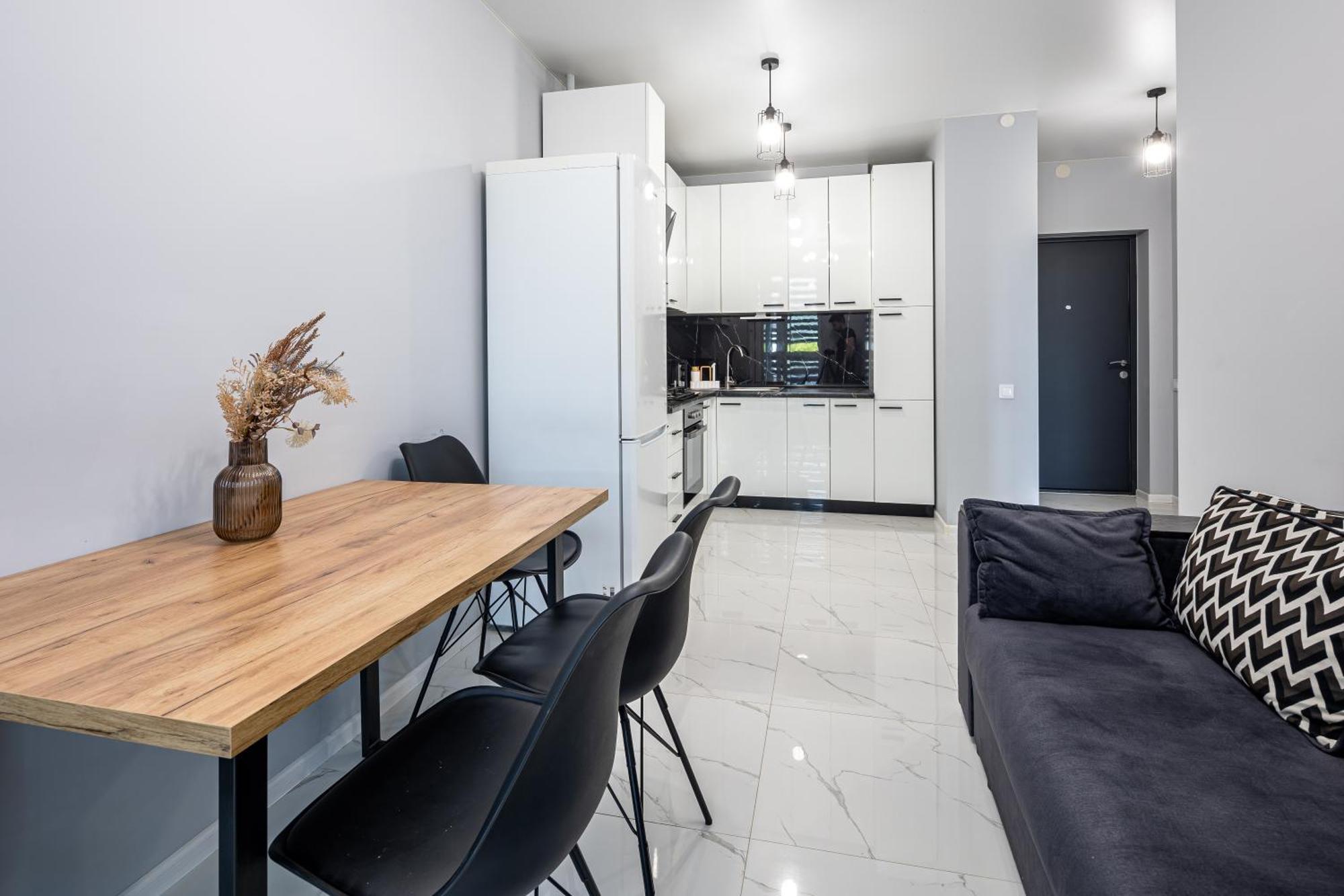 Avalon Time Apartment Лвив Екстериор снимка