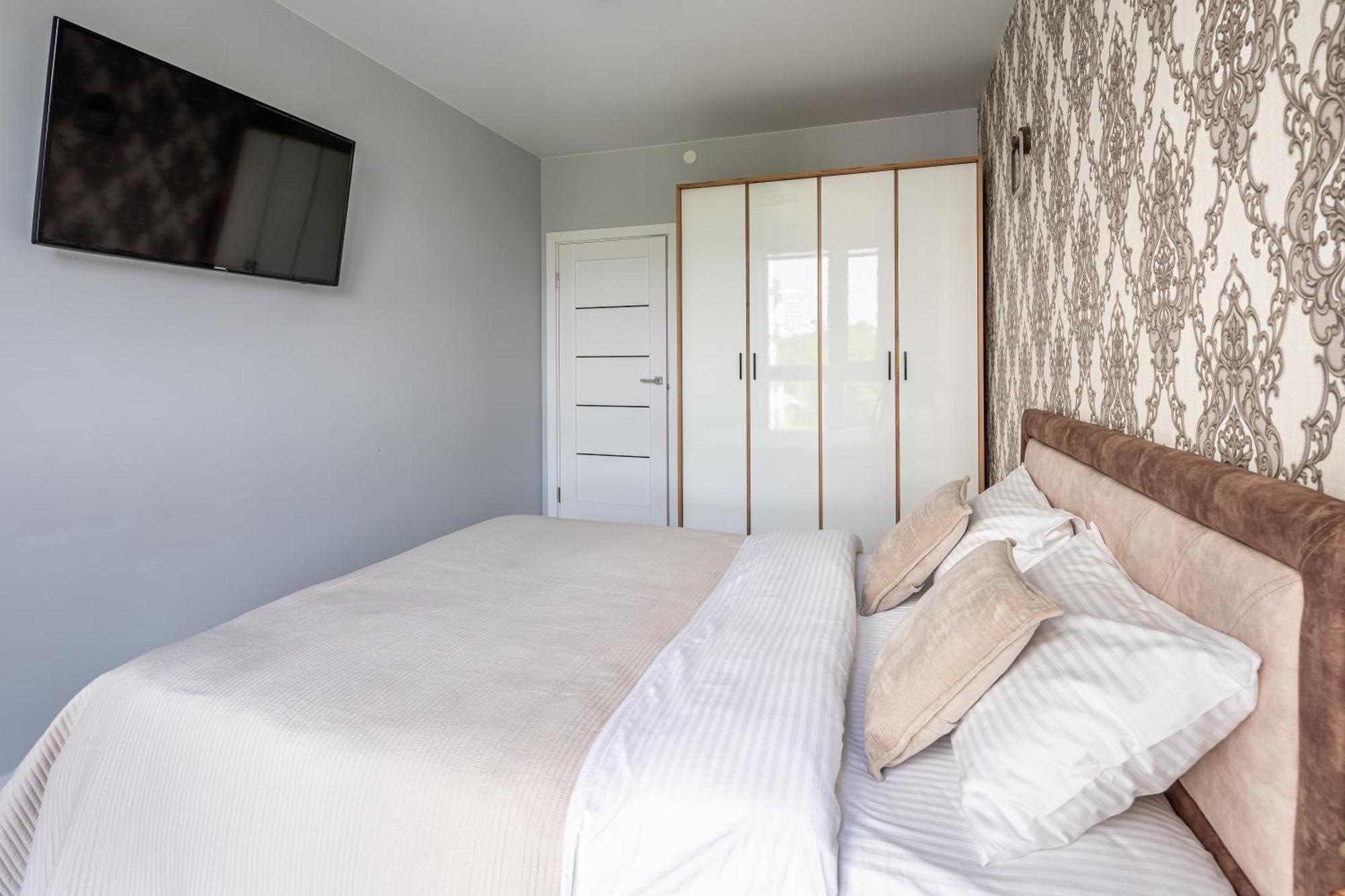 Avalon Time Apartment Лвив Екстериор снимка