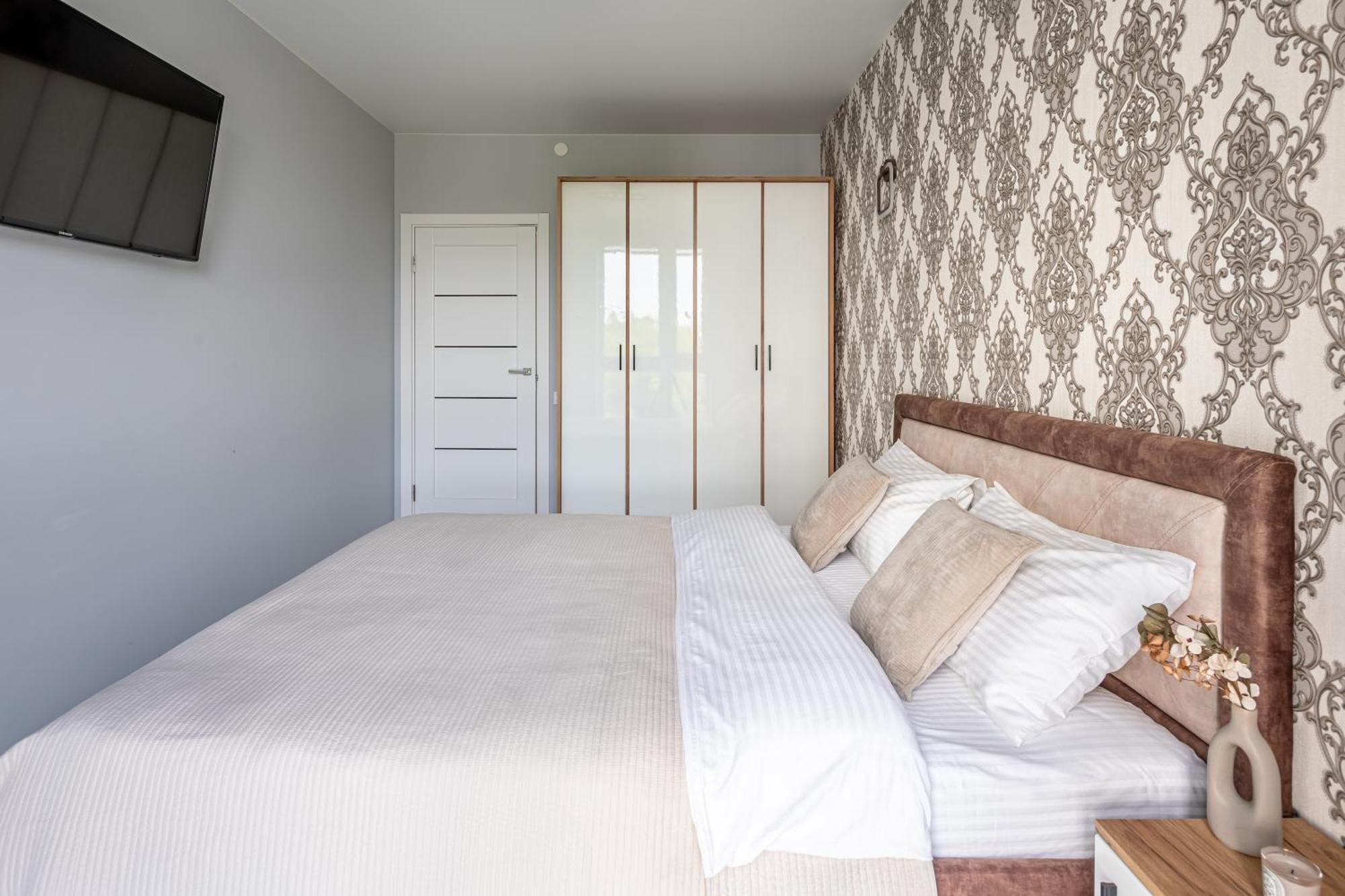Avalon Time Apartment Лвив Екстериор снимка