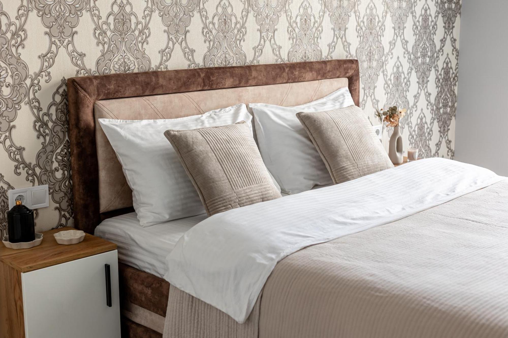 Avalon Time Apartment Лвив Екстериор снимка